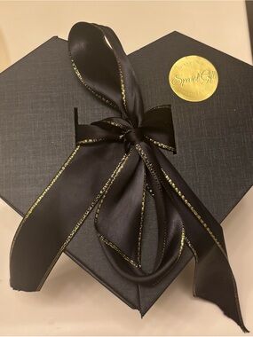 Black Satin Gift Bow with Gold Trim - Elegant Ribbon Accent